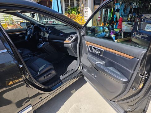 Used 2017 Honda CR-V Touring image 20