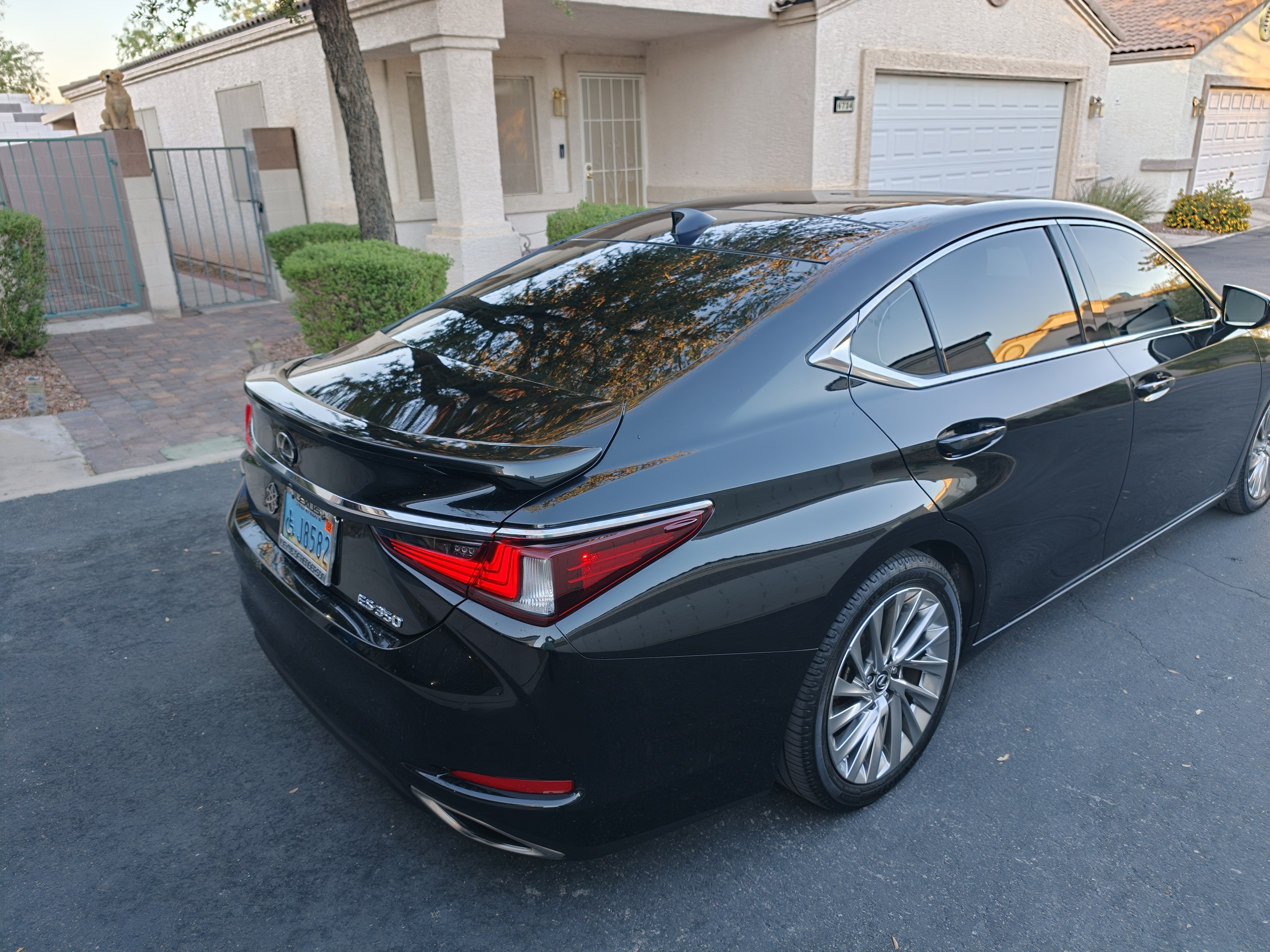 Used 2022 Lexus ES 350 w/ Accessory Package FWD image 13