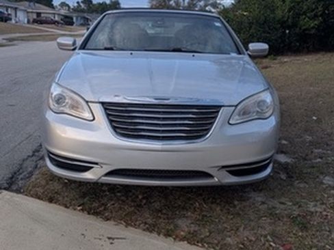 Used 2012 Chrysler 200 Touring image 8