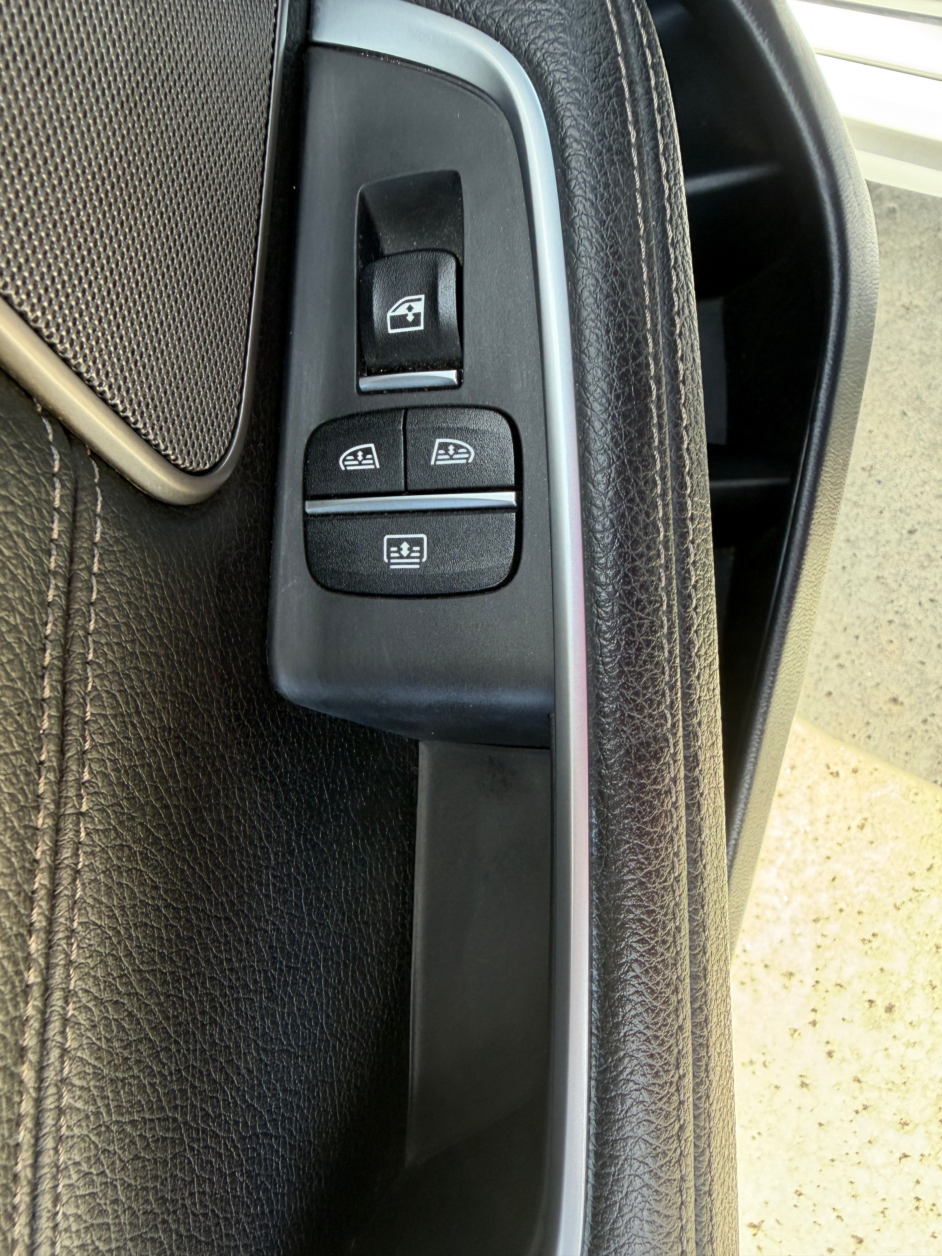 Used 2018 BMW 640i Gran Turismo xDrive AWD/4WD image 18