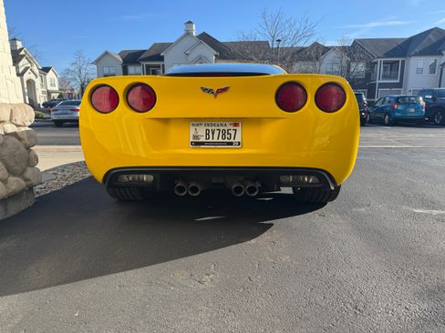 Used 2007 Chevrolet Corvette Coupe w/ Preferred Equipment Group image 8
