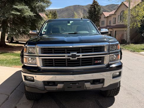Used 2014 Chevrolet Silverado 1500 LTZ Z71 w/ LTZ Plus Package AWD/4WD image 11