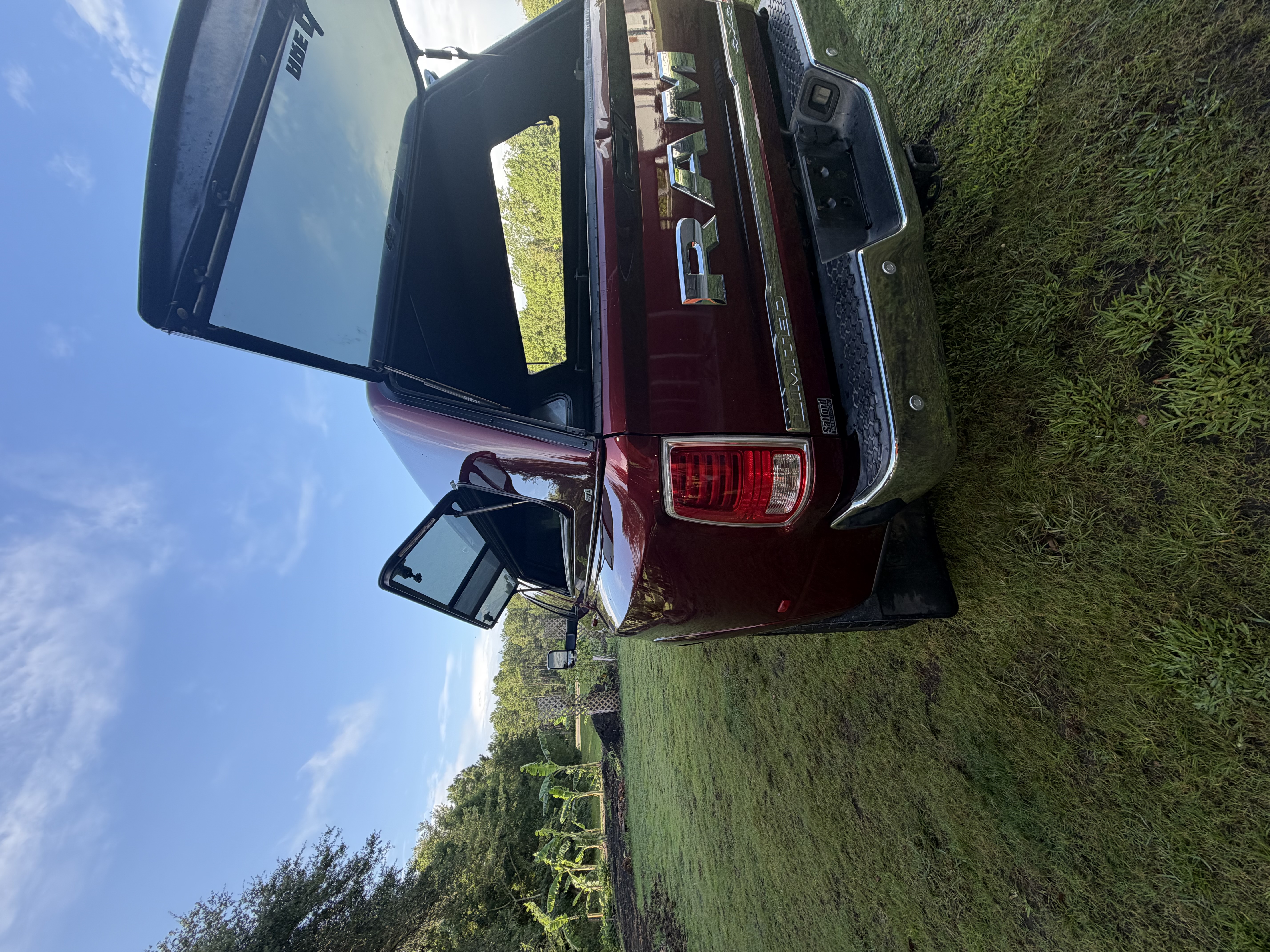 Used 2016 RAM 3500 Laramie Longhorn AWD/4WD image 13