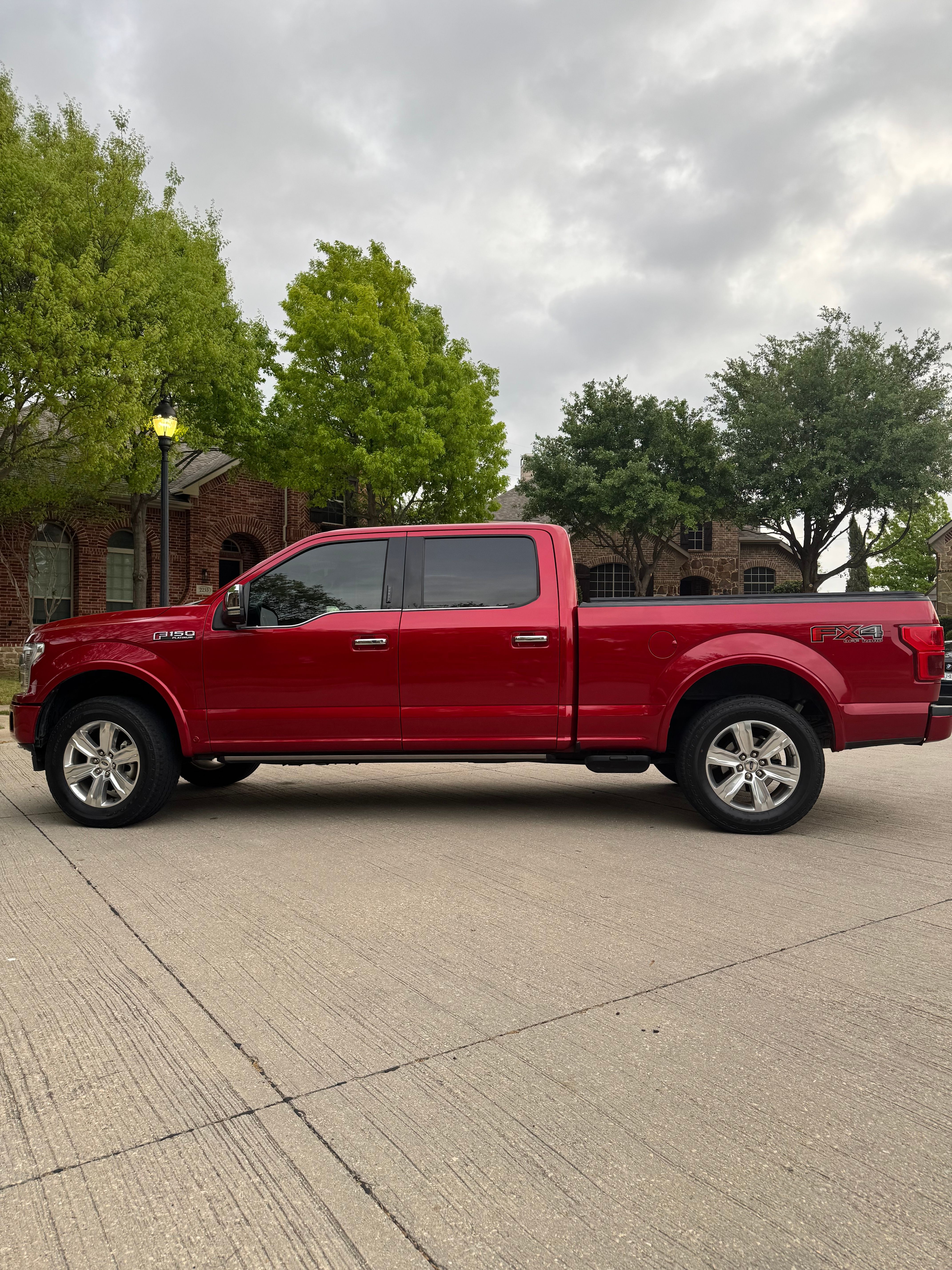 Used 2020 Ford F150 Platinum w/ Equipment Group 701A Luxury AWD/4WD image 8