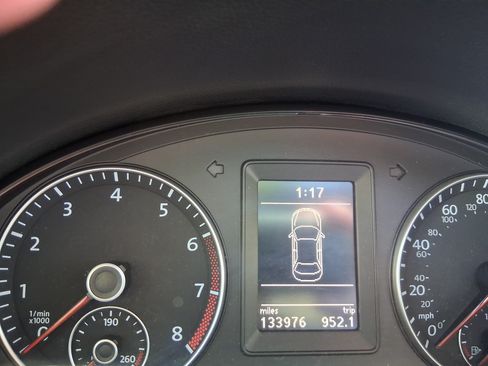 Used 2012 Volkswagen Eos Komfort FWD image 11