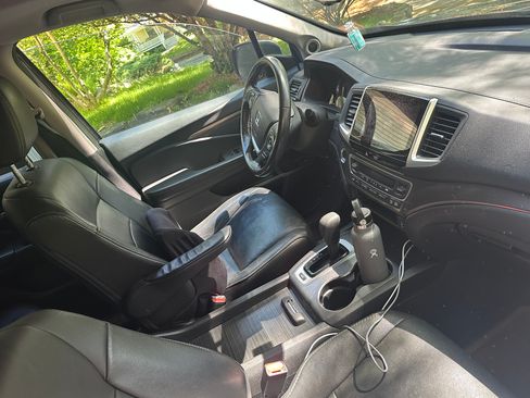 Used 2017 Honda Pilot EX-L image 10