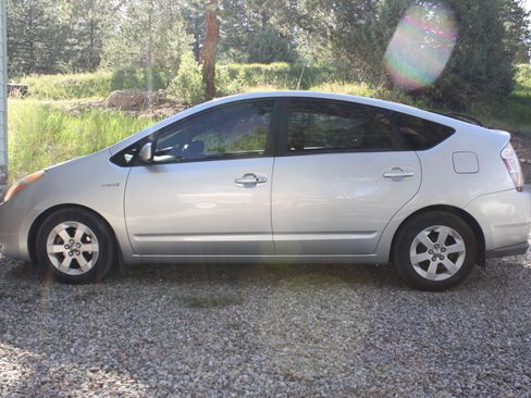 Used 2008 Toyota Prius Touring FWD image 14