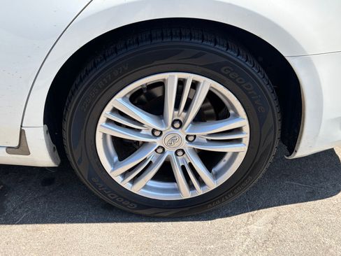 Used 2012 INFINITI G25 Journey RWD image 11