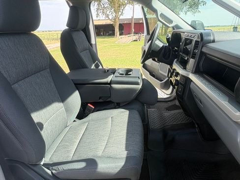 Used 2023 Ford F250 XL w/ STX Appearance Package AWD/4WD image 8