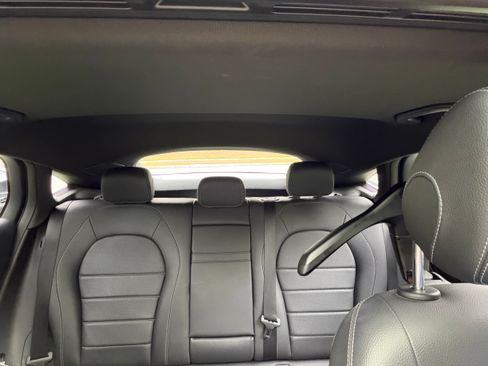 Used 2018 Mercedes-Benz GLC 300 4MATIC Coupe image 9