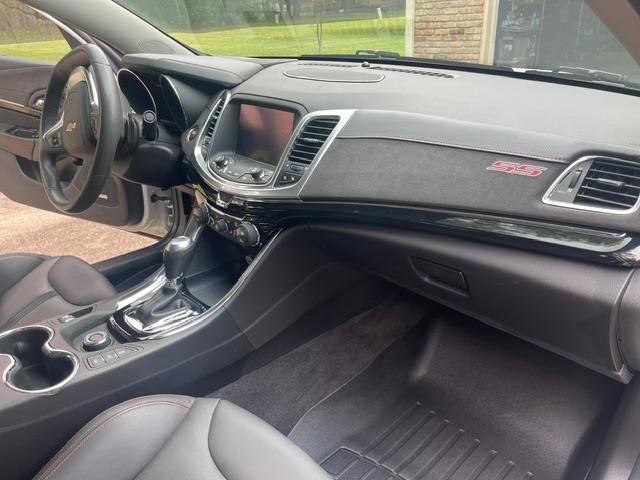 Used 2015 Chevrolet SS RWD image 8