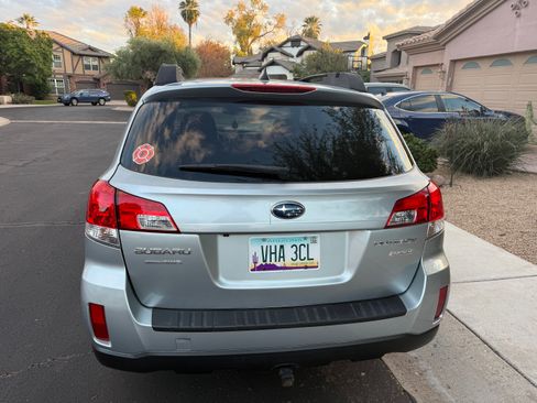 Used 2013 Subaru Outback 2.5i Limited w/ Moonroof Pkg image 5