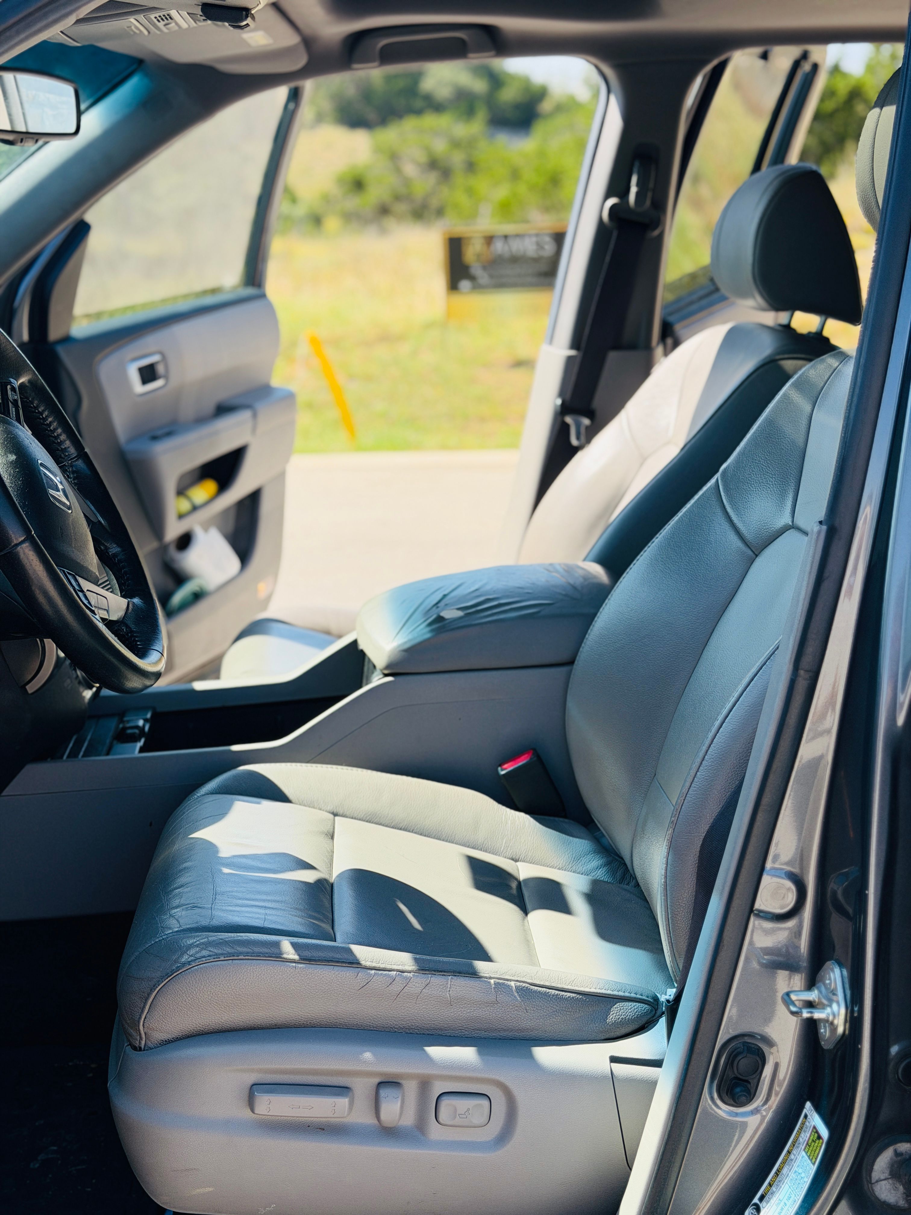 Used 2012 Honda Pilot Touring image 12