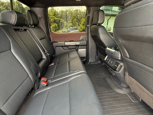 Used 2022 Ford F150 Lariat AWD/4WD image 10