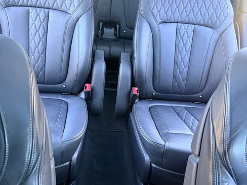 Used 2020 BMW X7 xDrive40i w/ M Sport Package image 18