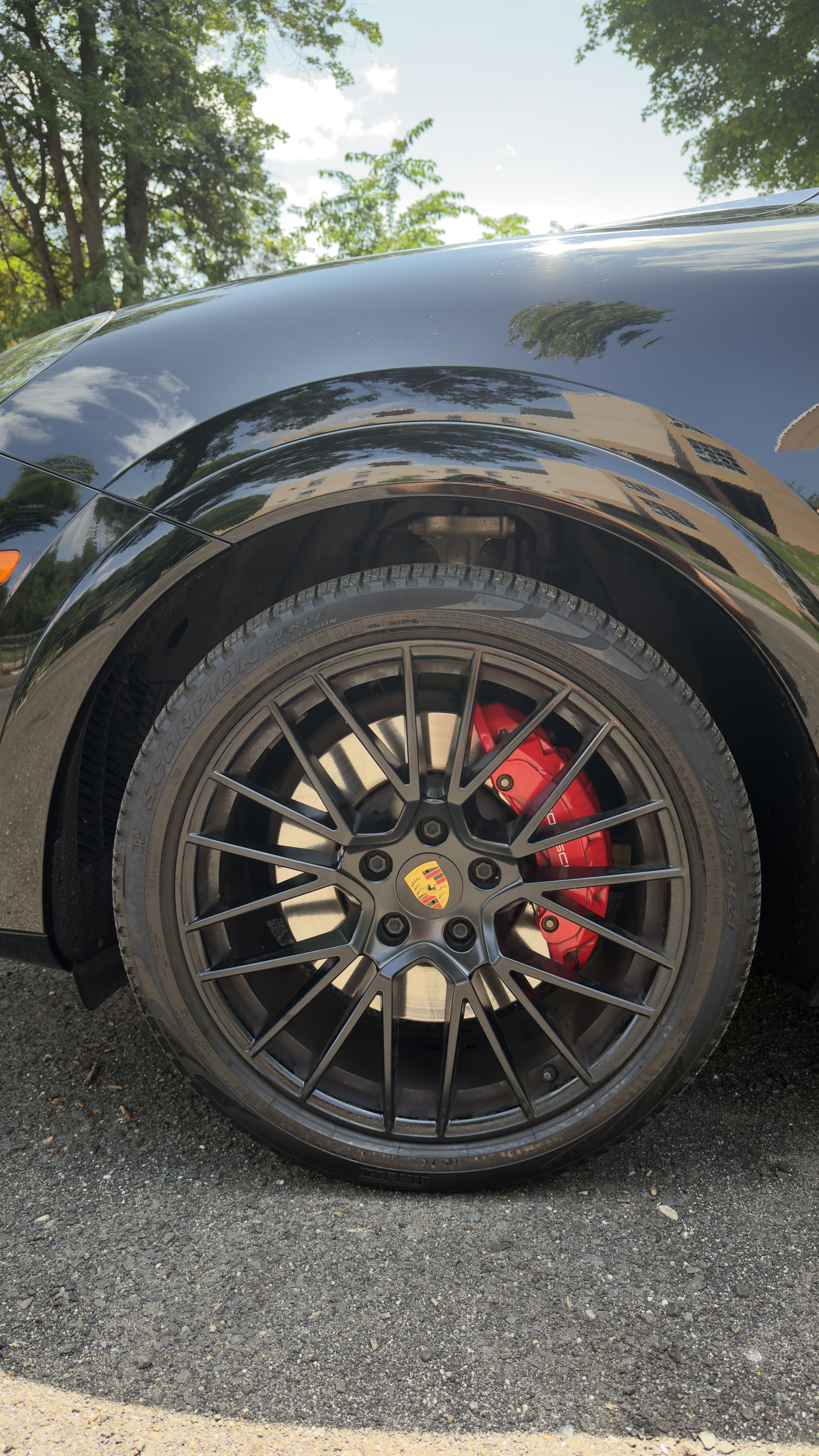 Used 2021 Porsche Cayenne GTS AWD/4WD image 10
