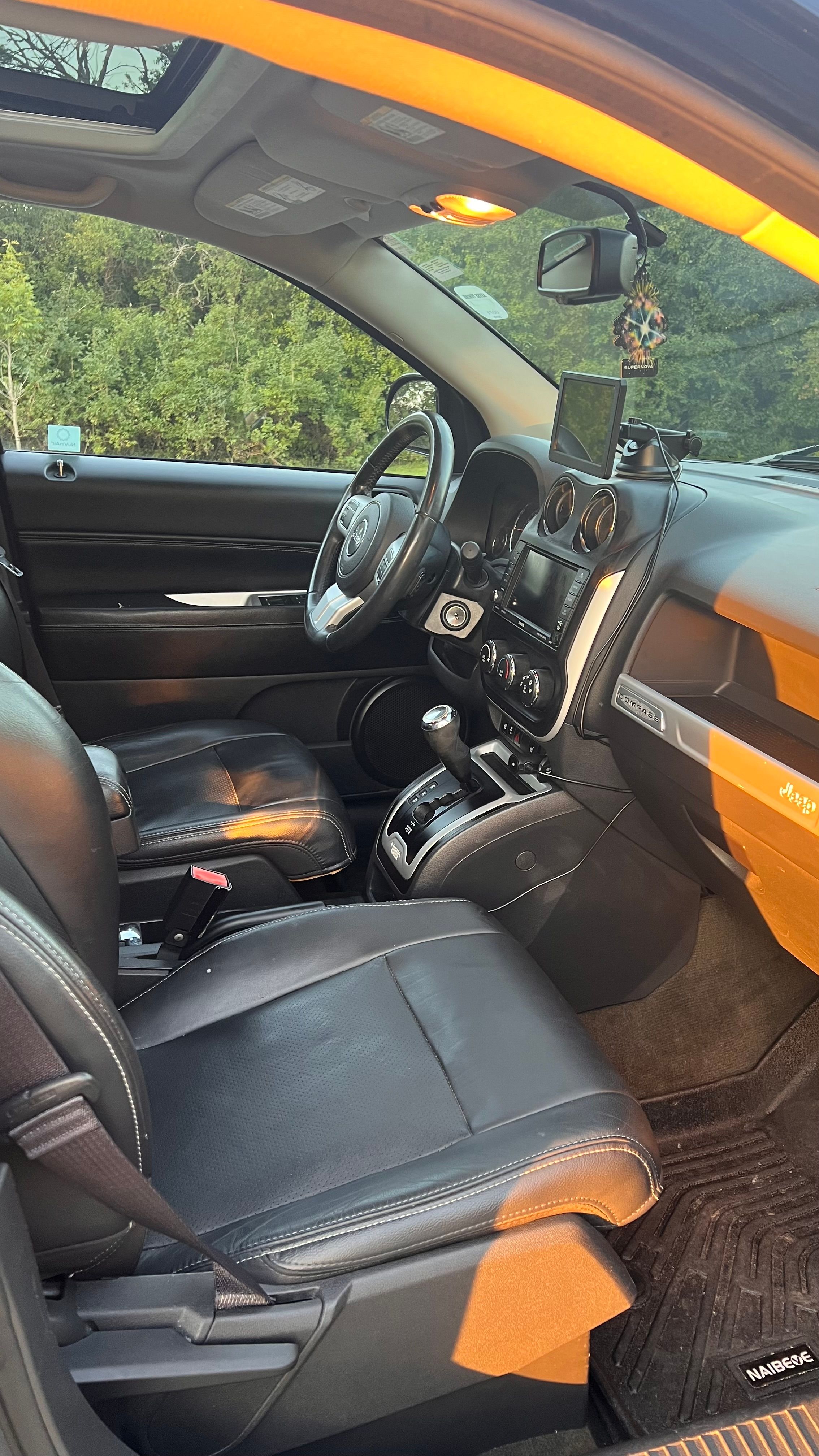 Used 2016 Jeep Compass High Altitude AWD/4WD image 12