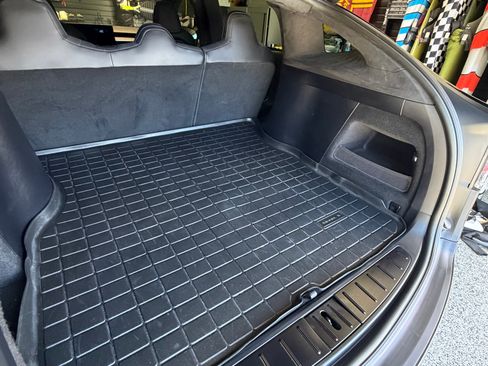 Used 2022 Tesla Model X image 20