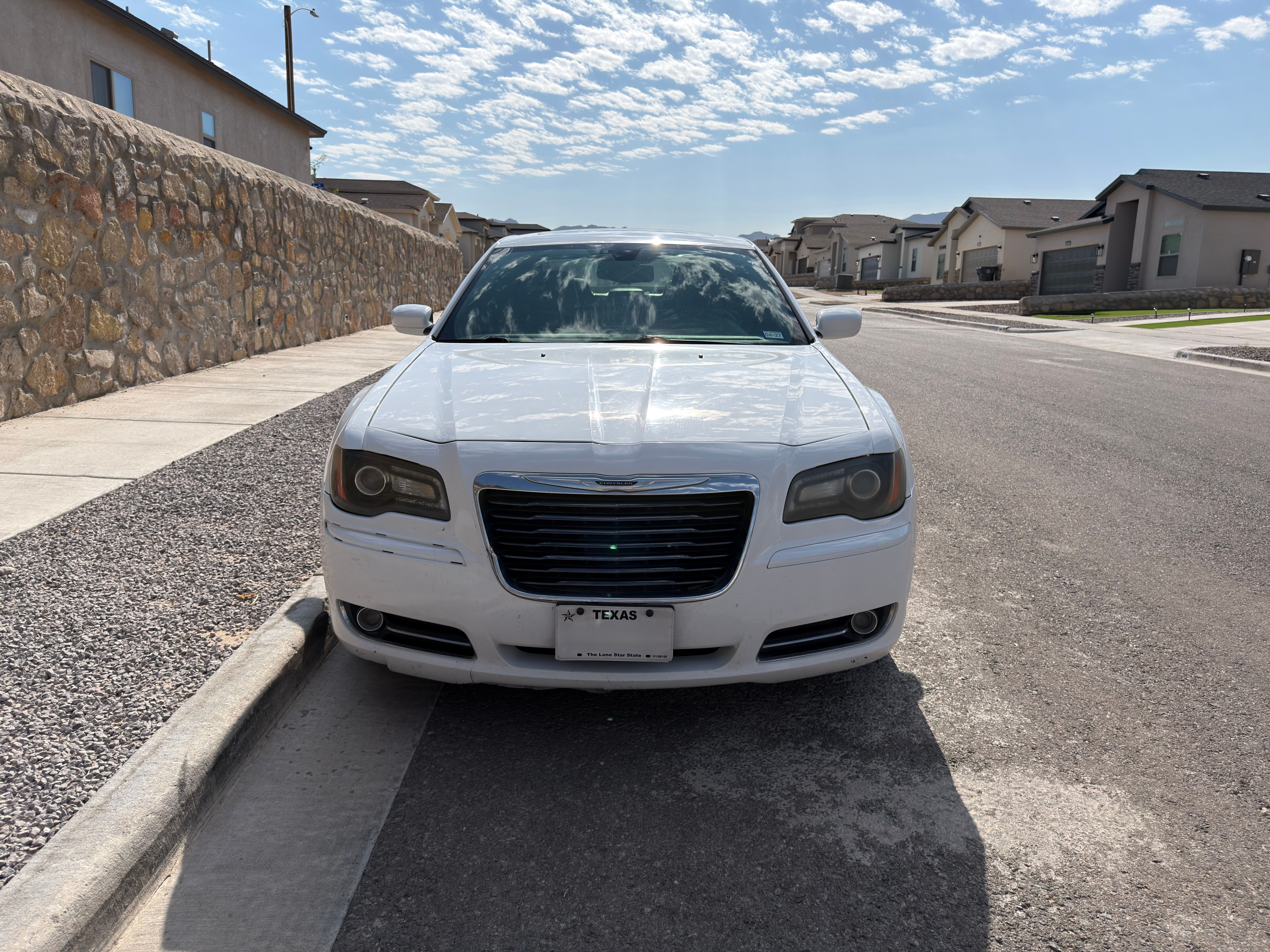 Used 2013 Chrysler 300 S RWD image 2