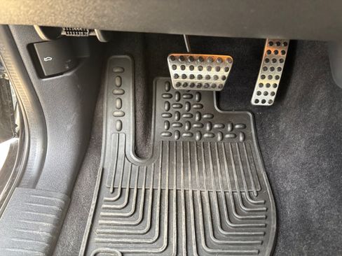 Used 2010 Jeep Grand Cherokee SRT8 w/ SRT Option Group I image 13