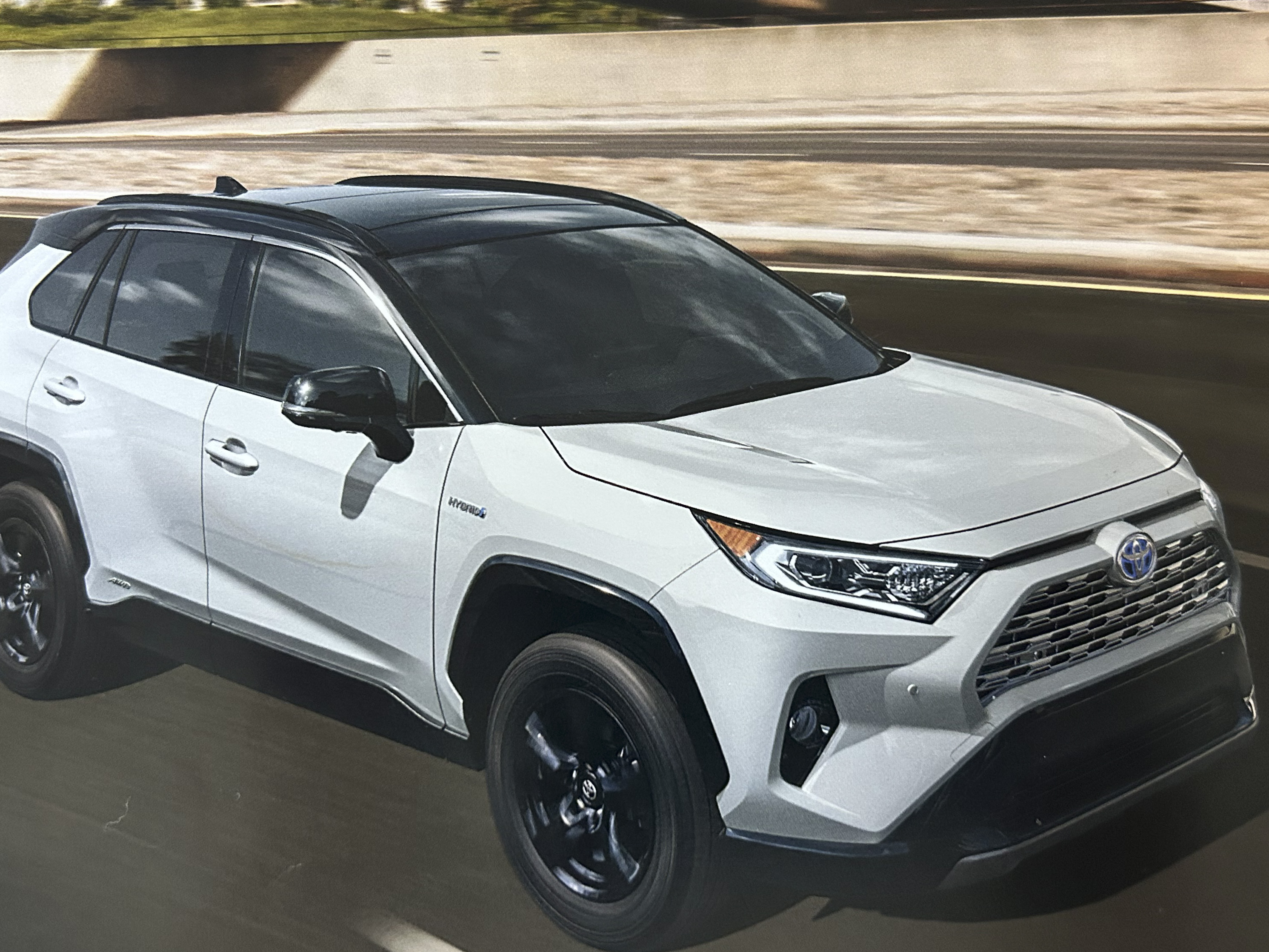 Used 2019 Toyota RAV4 XSE AWD/4WD image 1