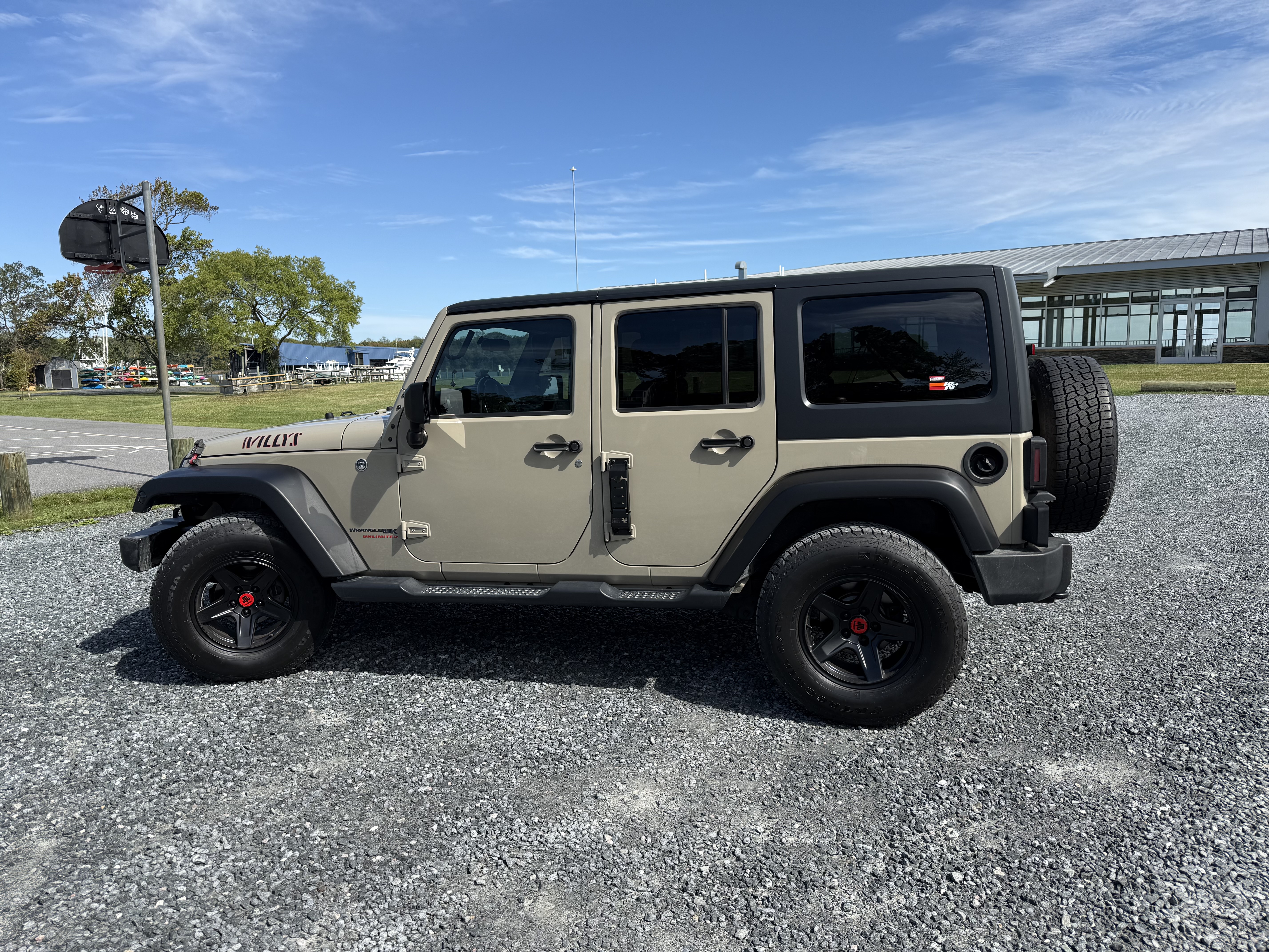 Used 2018 Jeep Wrangler Unlimited Sport AWD/4WD image 15