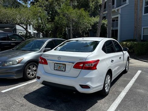 Used 2017 Nissan Sentra SV FWD image 10