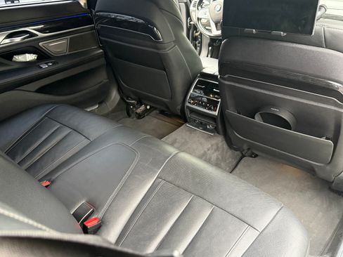 Used 2019 BMW 740i xDrive w/ Executive Package AWD/4WD image 28