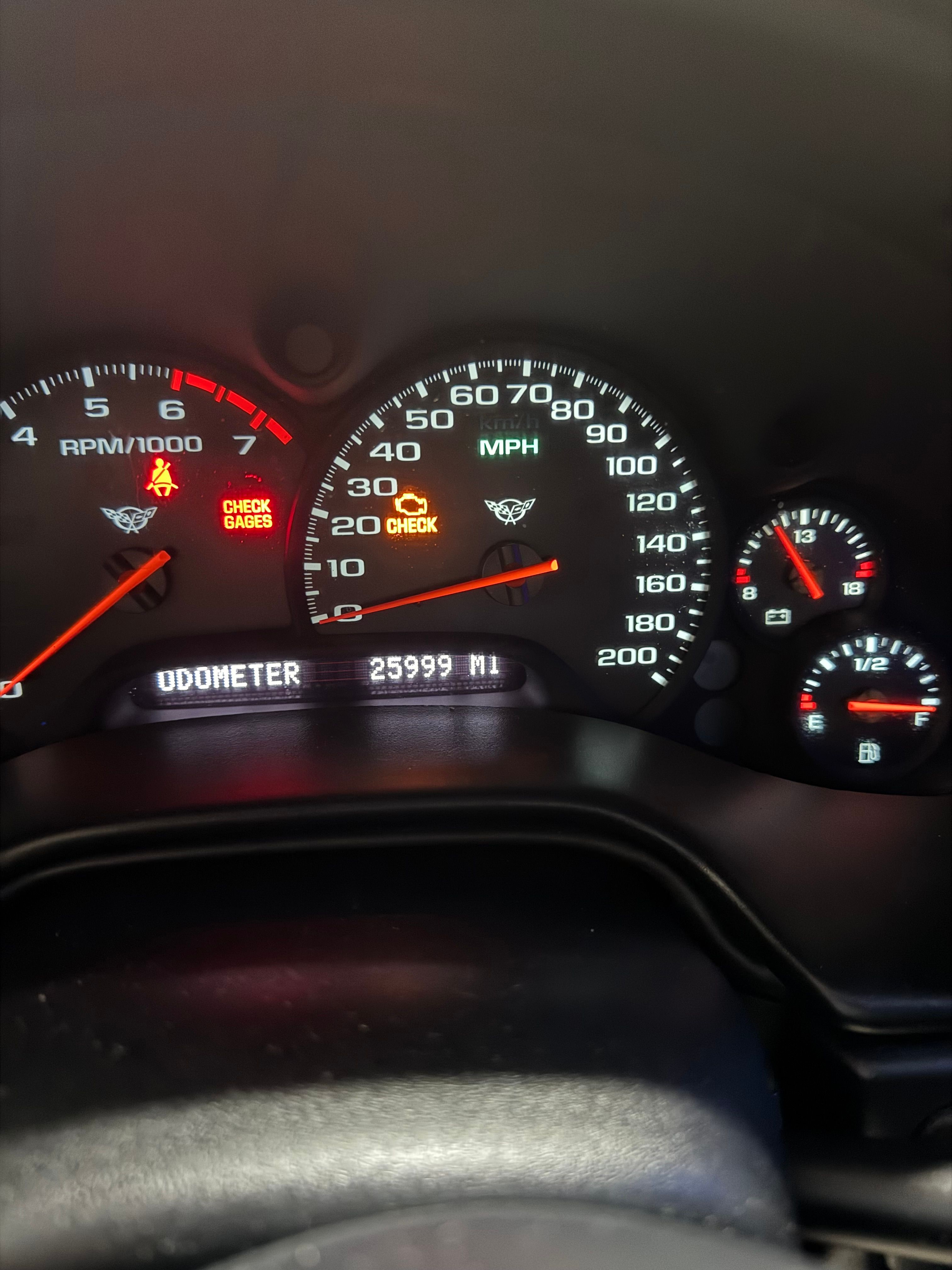 Used 2001 Chevrolet Corvette Coupe w/ Preferred Equipment Group2 RWD image 2