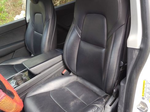 Used 2020 Tesla Model Y Long Range image 14