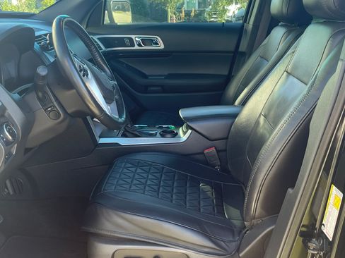 Used 2013 Ford Explorer Limited image 5