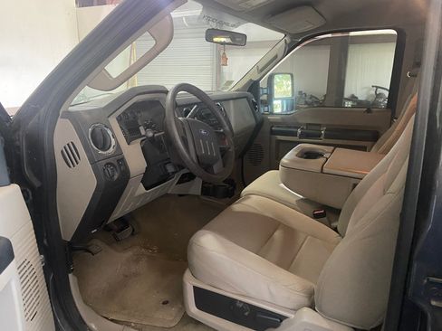 Used 2008 Ford F250 XLT AWD/4WD image 5
