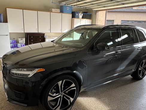 Used 2022 Volvo XC90 T8 R-Design w/ Advanced Package image 1