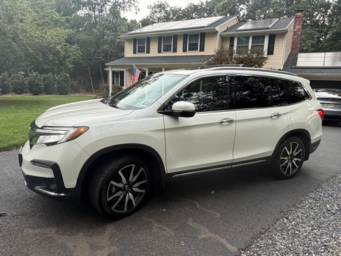 Used 2019 Honda Pilot Elite image 1