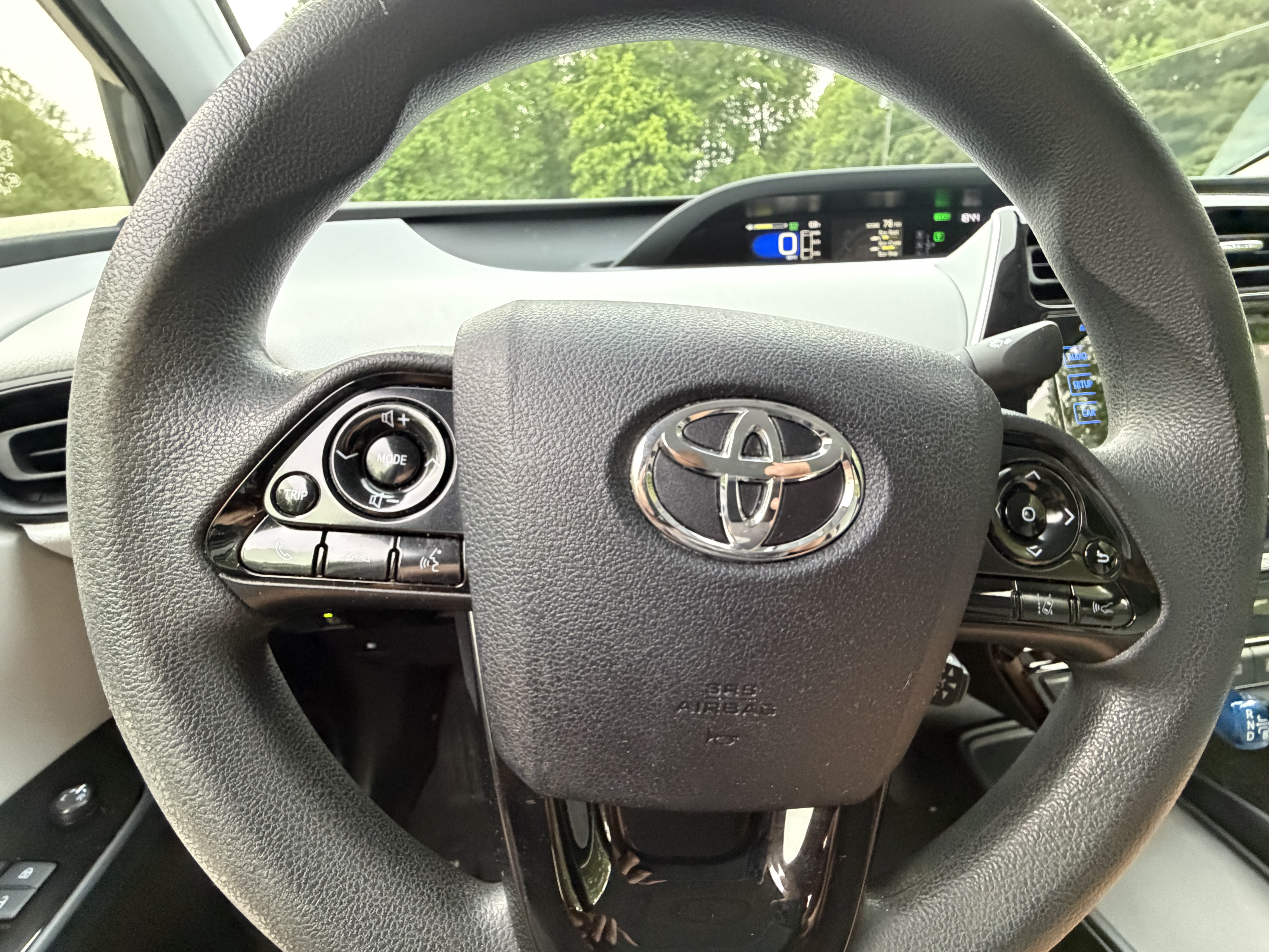 Used 2019 Toyota Prius L Eco FWD image 6