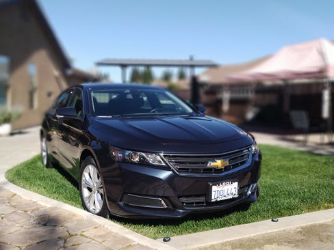 Used 2014 Chevrolet Impala LT w/ Convenience Package image 13