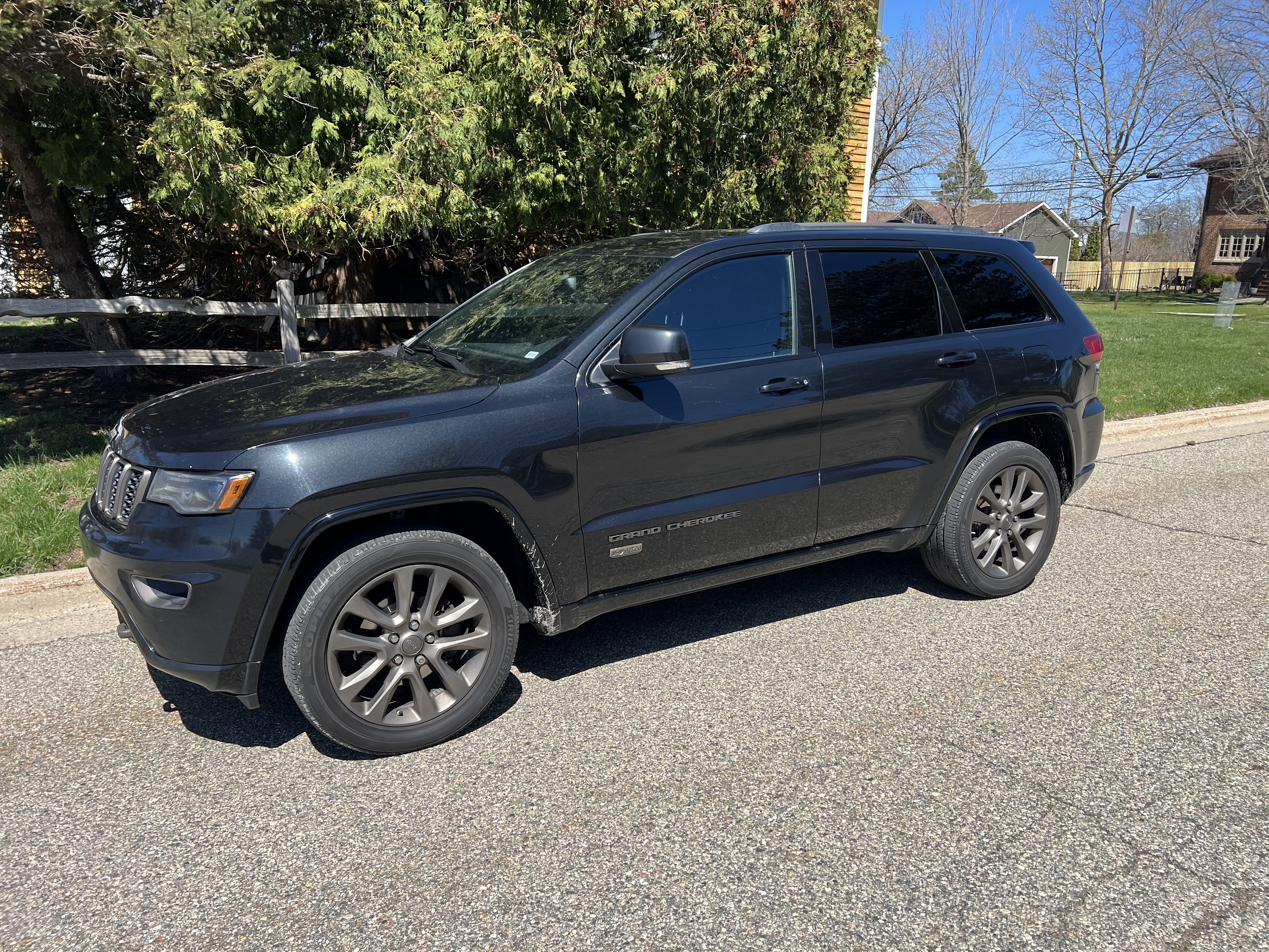 Used 2016 Jeep Grand Cherokee Limited 75th Anniversary AWD/4WD image 1