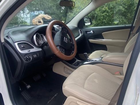 Used 2017 Dodge Journey SE FWD image 5