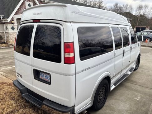 Used 2013 Chevrolet Express 1500 image 4