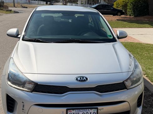Used 2019 Kia Rio S image 11