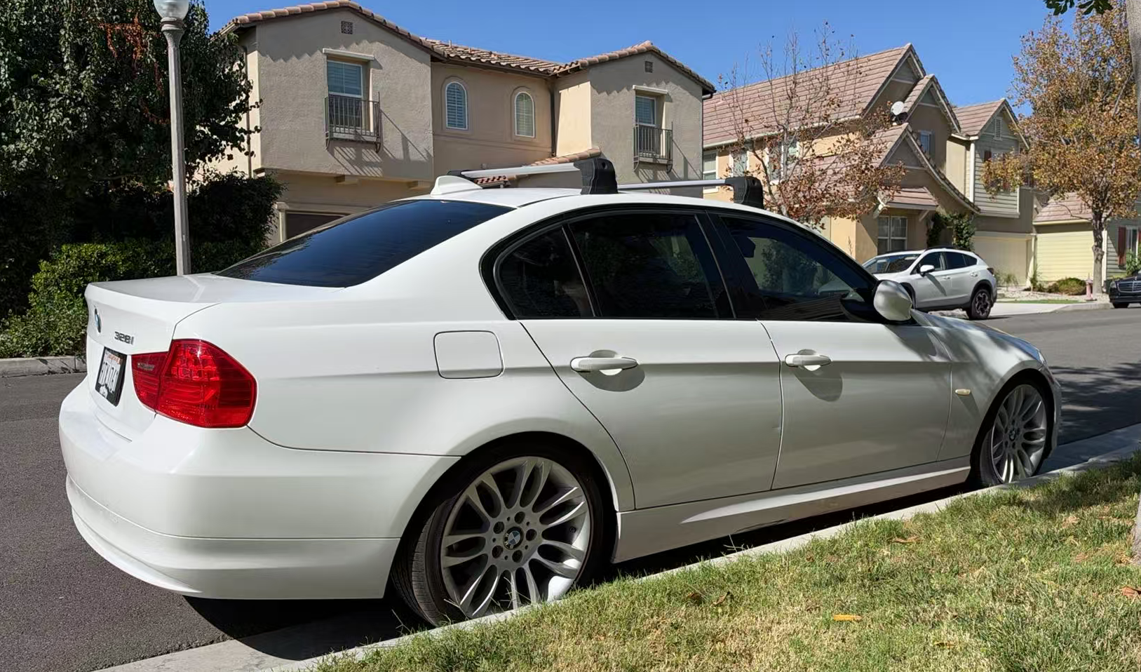 Used 2009 BMW 328i Sedan w/ Premium Pkg RWD image 17