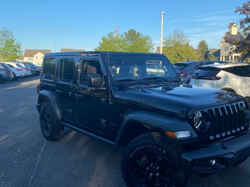 Used 2021 Jeep Wrangler Unlimited Sport image 8