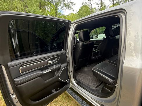Used 2023 RAM 1500 Laramie image 14