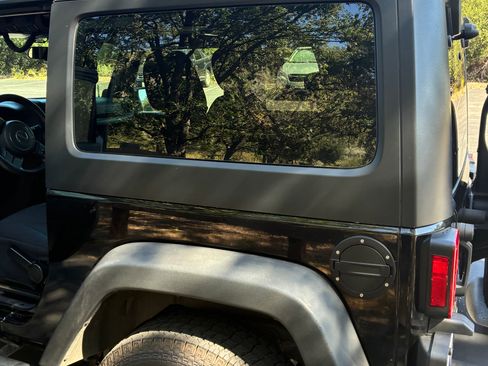Used 2014 Jeep Wrangler Sport AWD/4WD image 2