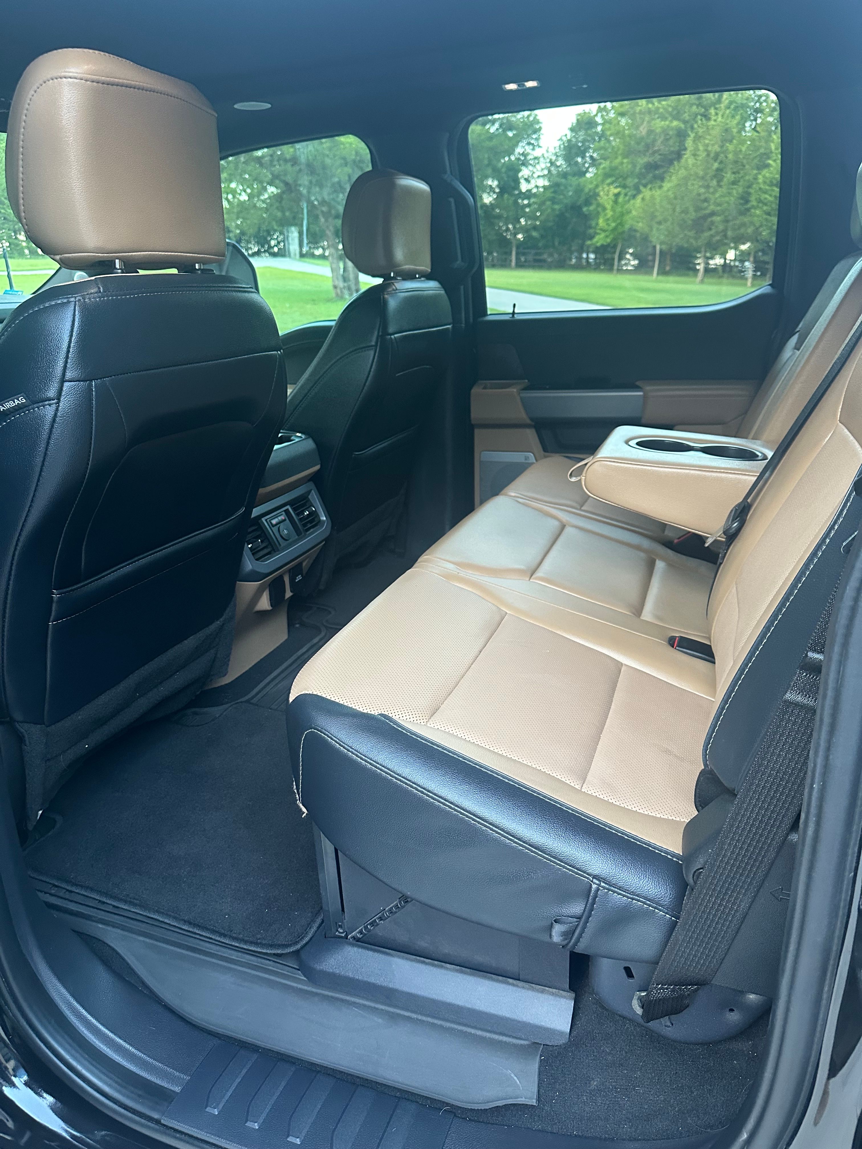 Used 2024 Ford F350 Lariat w/ Lariat Ultimate Package AWD/4WD image 10