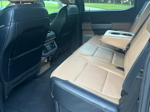 Used 2024 Ford F350 Lariat w/ Lariat Ultimate Package AWD/4WD image 10