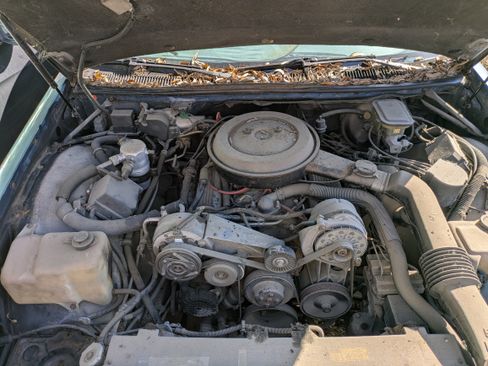 Used 1993 Cadillac Fleetwood Sedan image 13