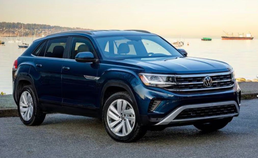 Used 2023 Volkswagen Atlas Cross Sport SE w/ Black Wheel Package AWD/4WD image 1