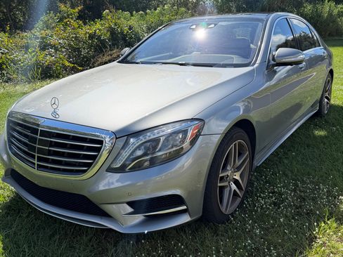 Used 2015 Mercedes-Benz S 550 S 550 4MATIC Sedan 4D image 4
