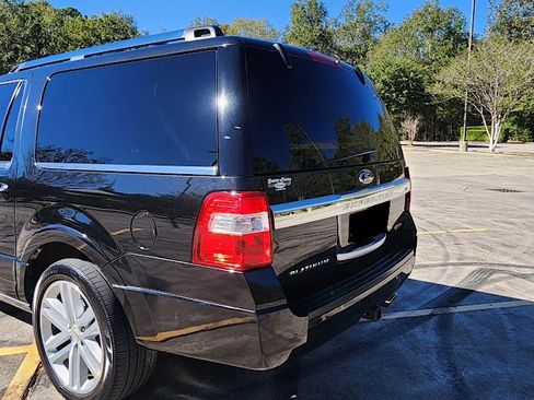 Used 2015 Ford Expedition EL Platinum image 6